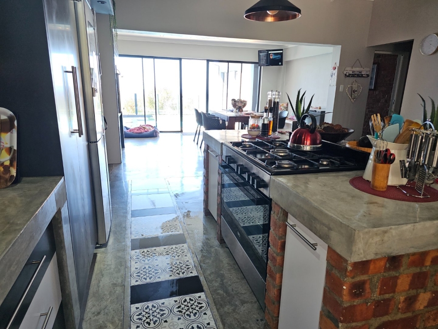3 Bedroom Property for Sale in Dwarswegstrand Western Cape
